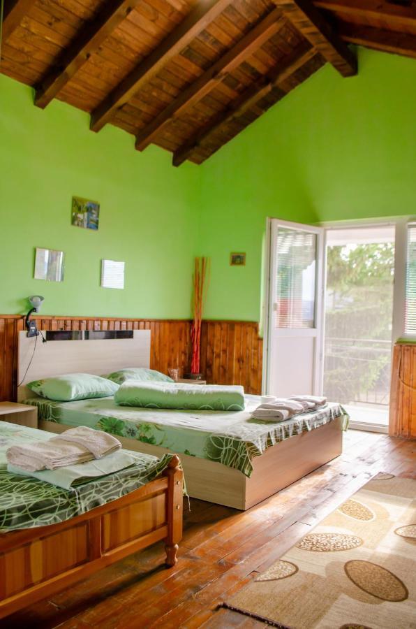 ספרבה בניה Danailovi Guest House מראה חיצוני תמונה