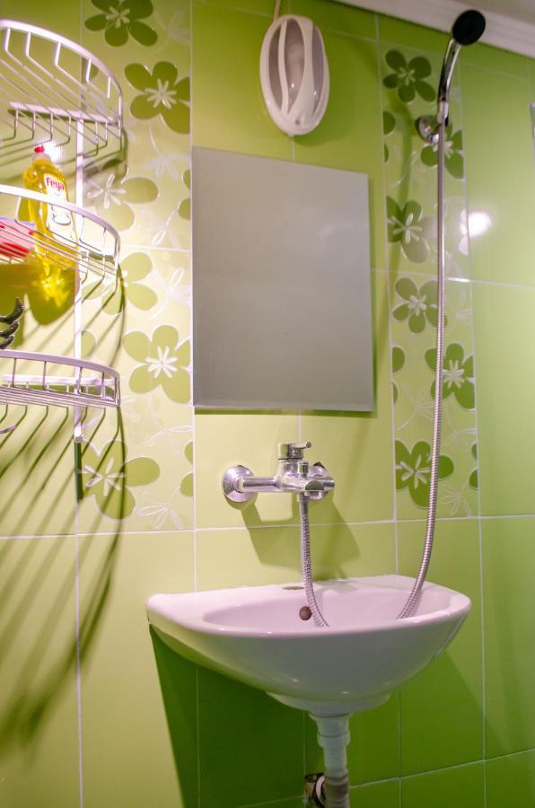 ספרבה בניה Danailovi Guest House מראה חיצוני תמונה